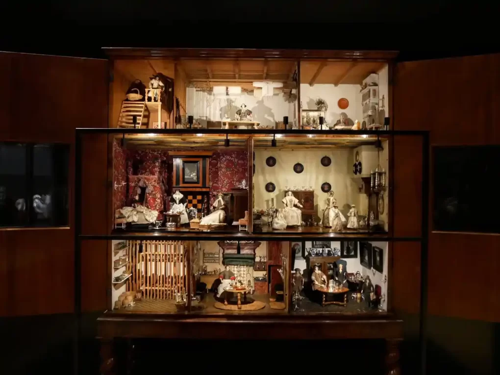 Rijksmuseum-Dolls-Houses-1020x765