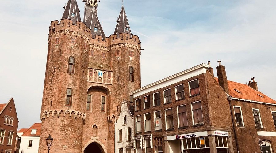 the-sassenpoort-seen