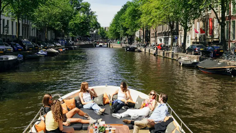 t396132_Amsterdam_-_Open_Boat_Canal_Cruise-18-LOWRES